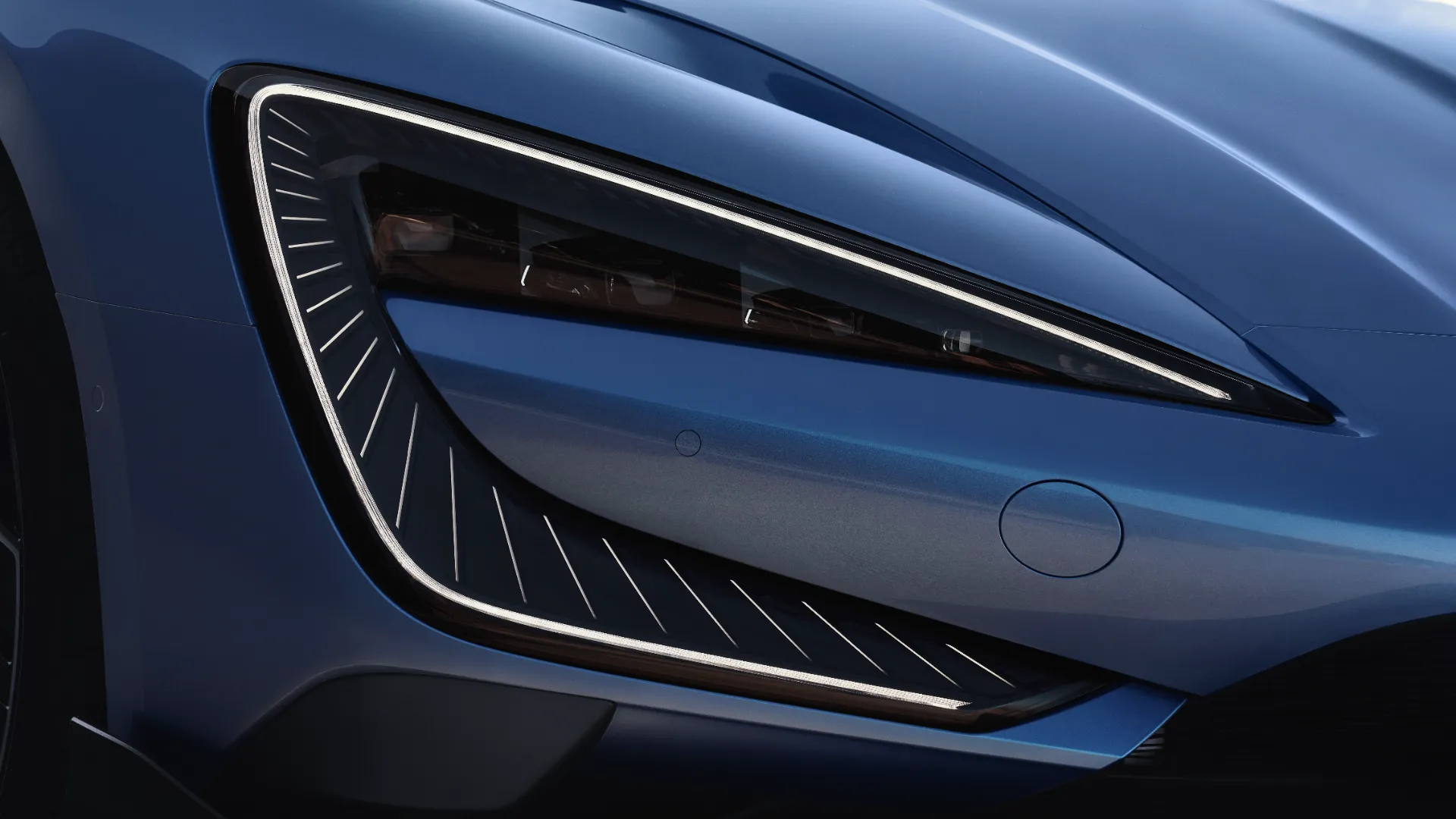 BYD-U9-Yangwang-blue-headlight BYD-U9-Yangwang-blue-headlight